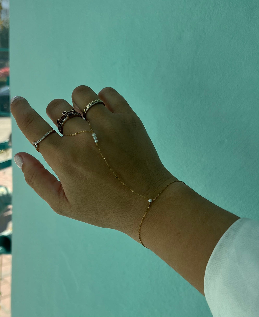 Double Pearl Handchain