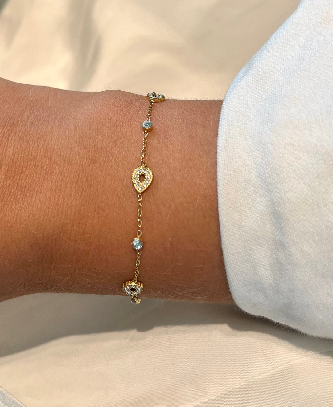 Open Oval Diamond Bracelet