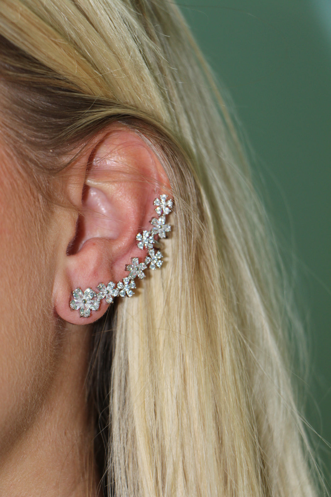 Silver Flower Earcuff