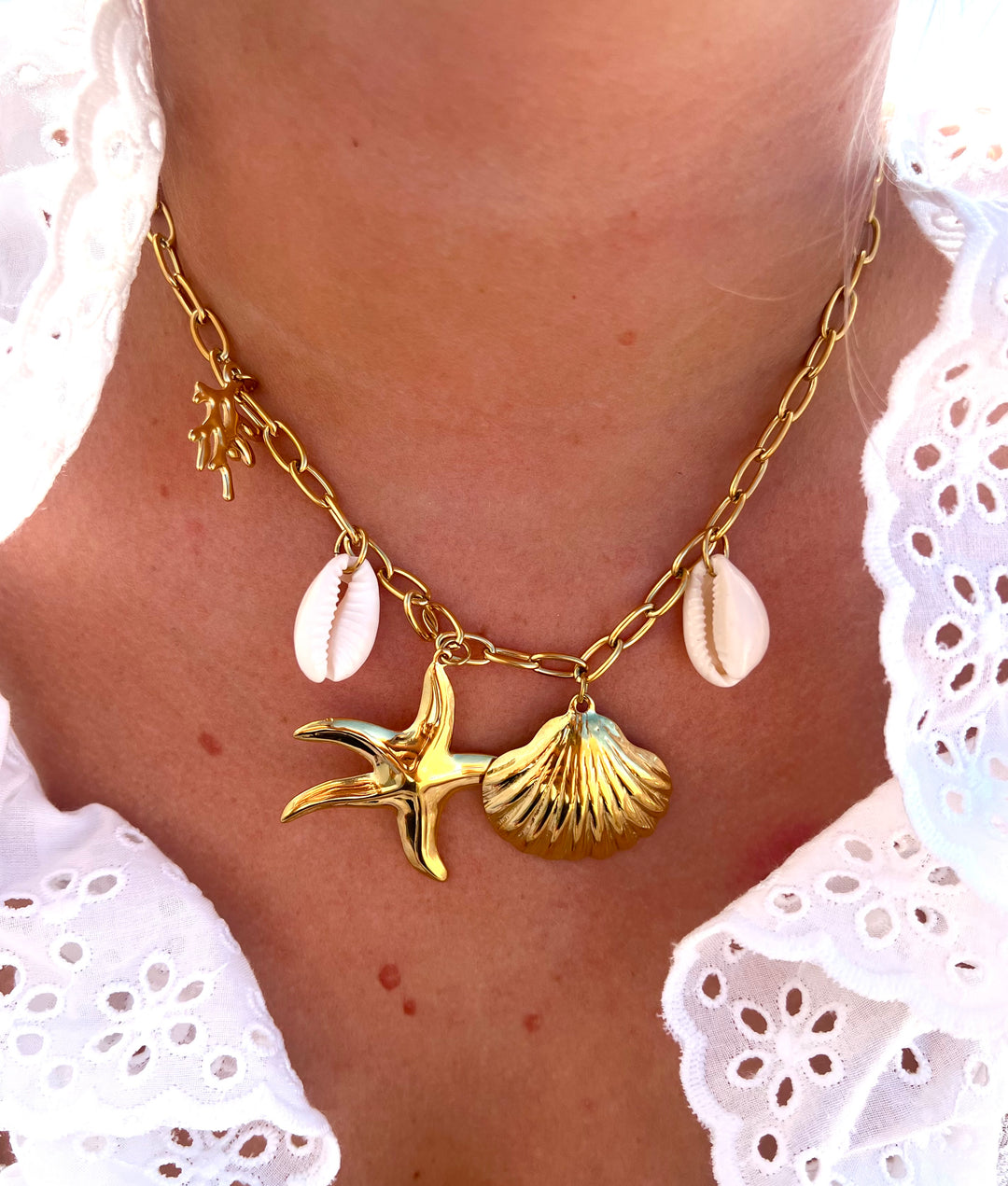 Jelly Shell Necklace