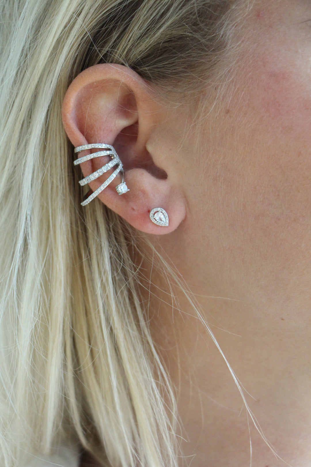 Spiral Silver Diamond Earcuff