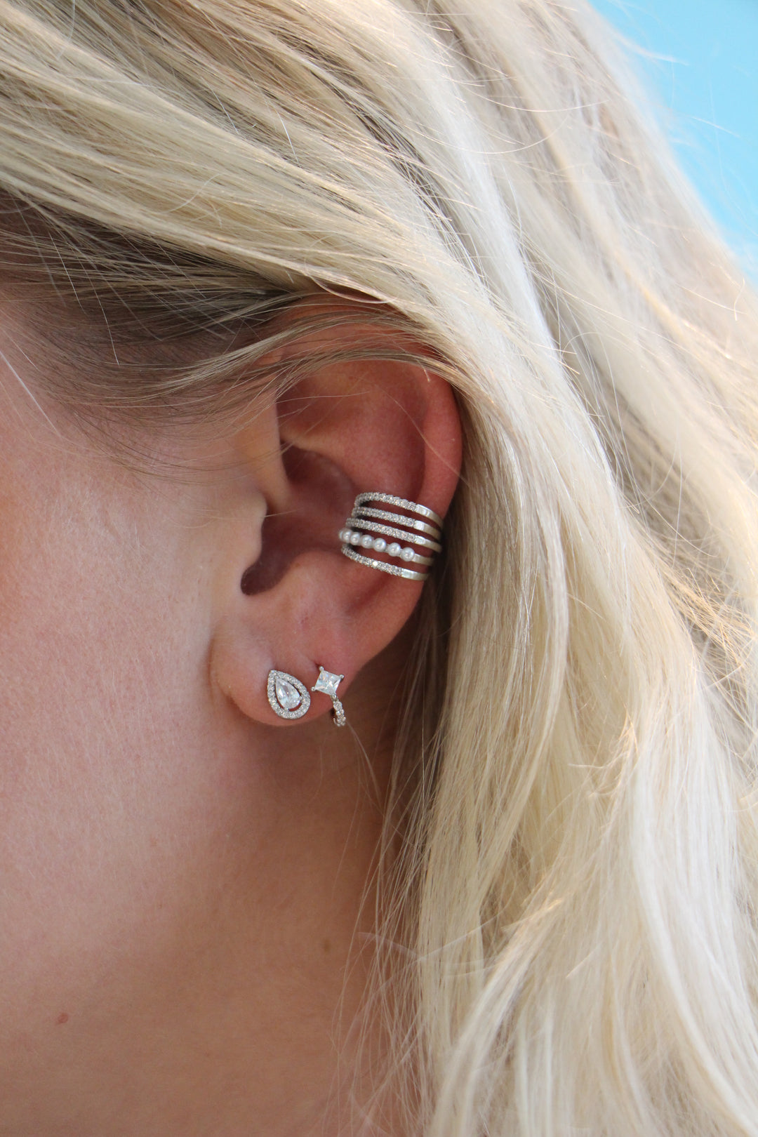 Pearls Silver Earcuff