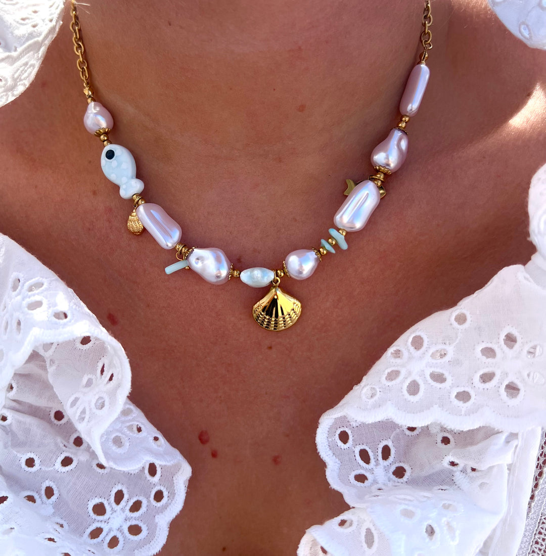 Pearls Fish Necklace