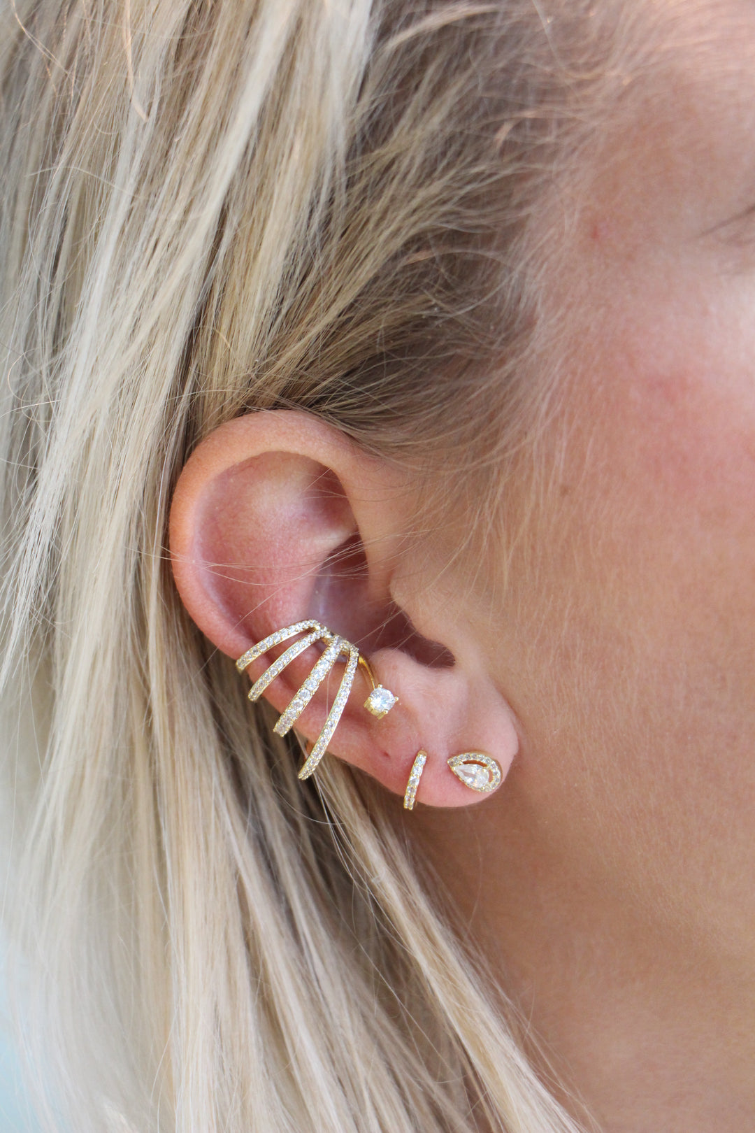 Spiral Gold Diamond Earcuff