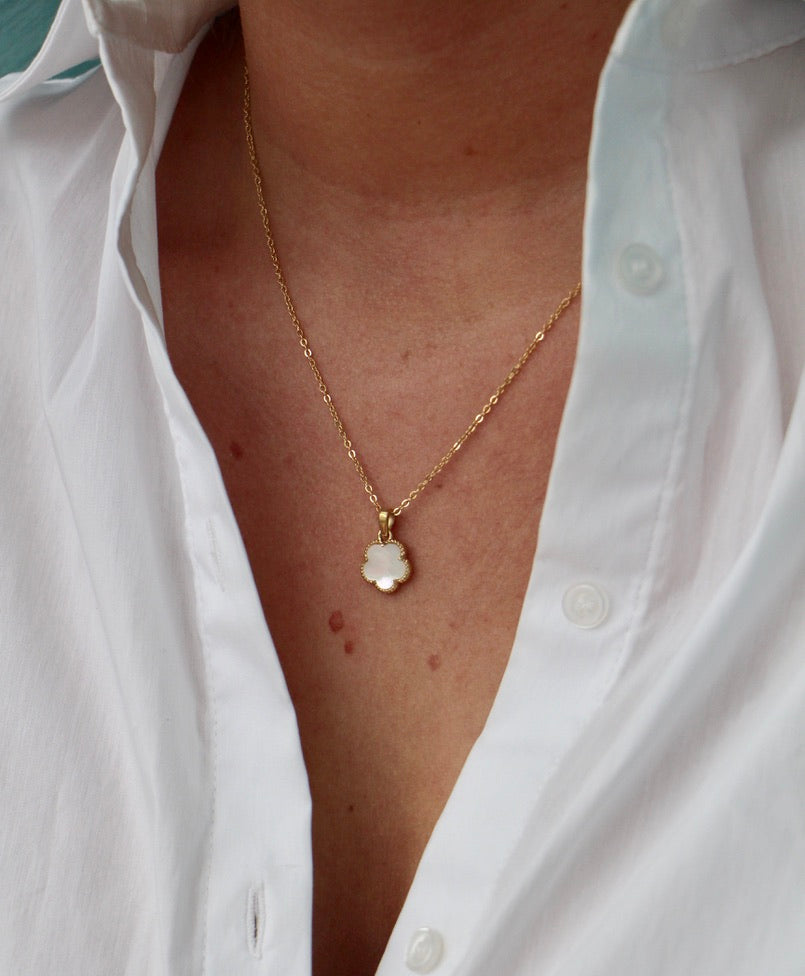 Pearl Clover Necklace