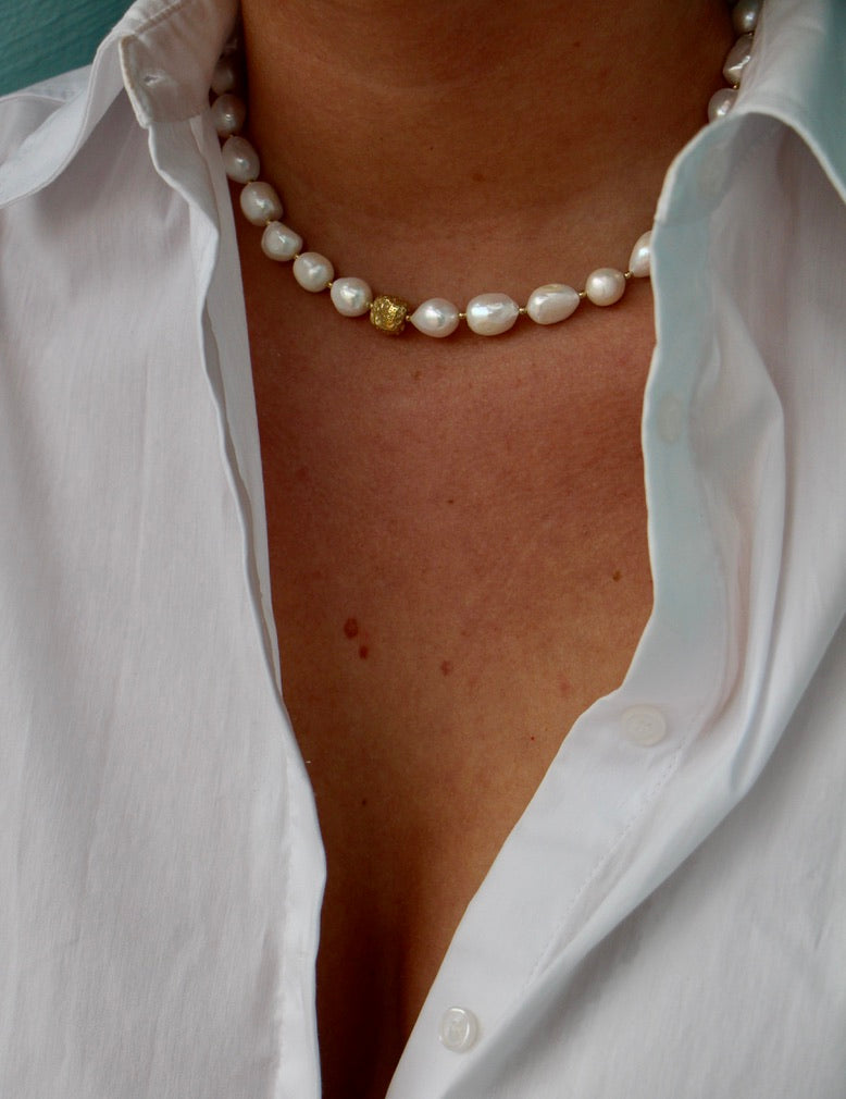 Pearl Golden Dot Necklace