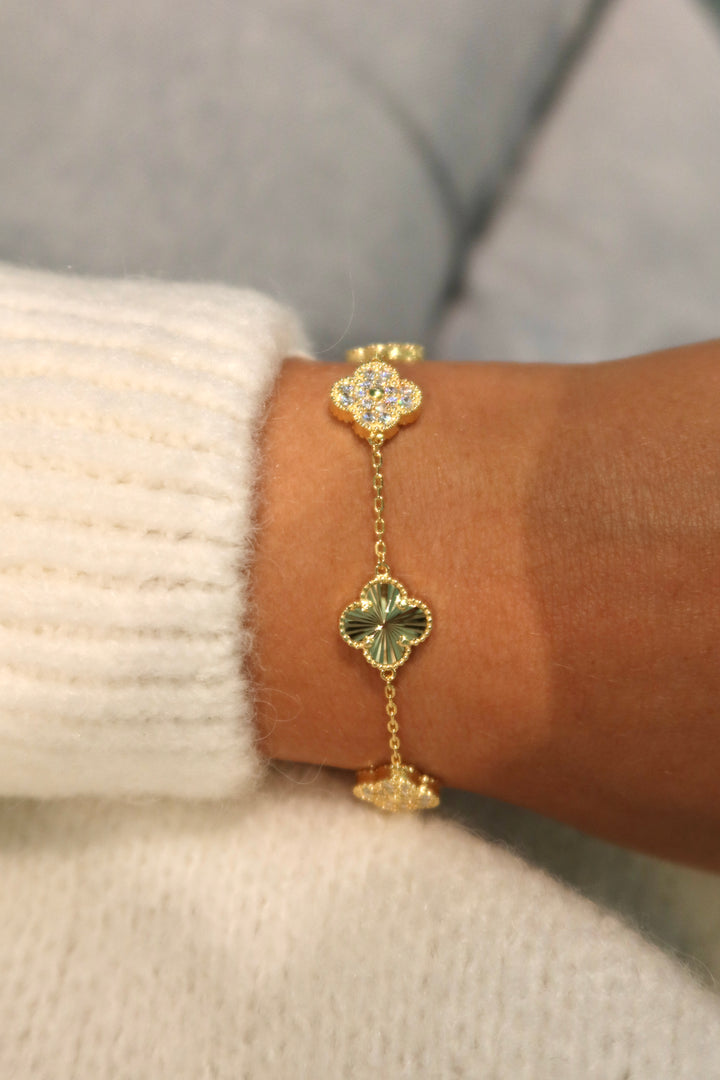 GOLD DIAMOND CLOVER BRACELET