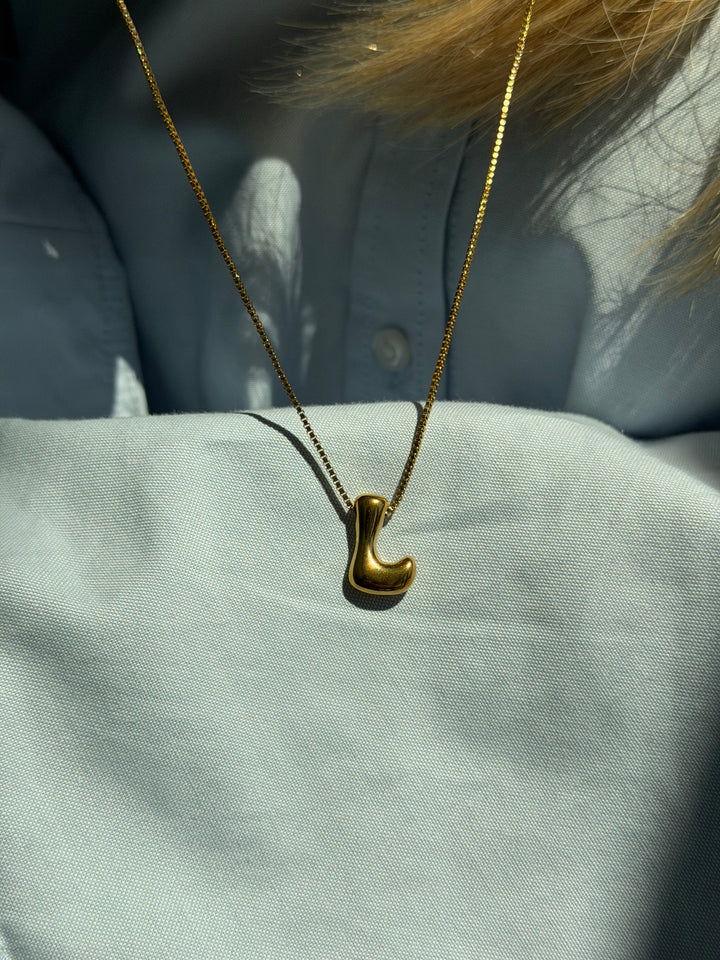 CHUNKY INITIAL NECKLACE