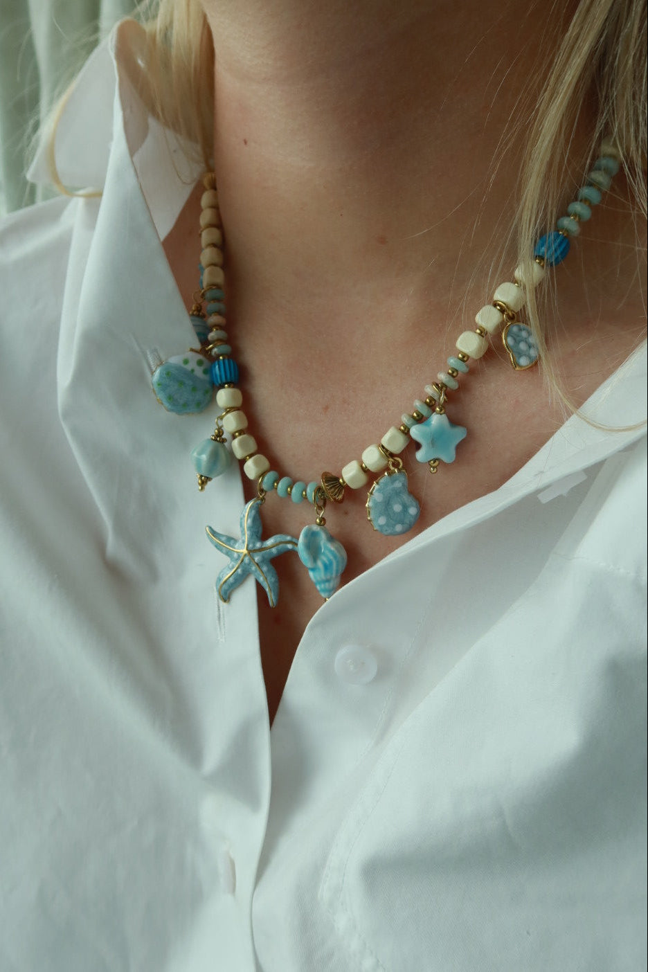 BABY BLUE SHELL NECKLACE