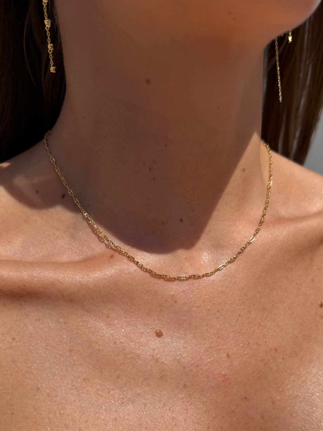 MINIMAL GOLD CHAIN NECKLACE