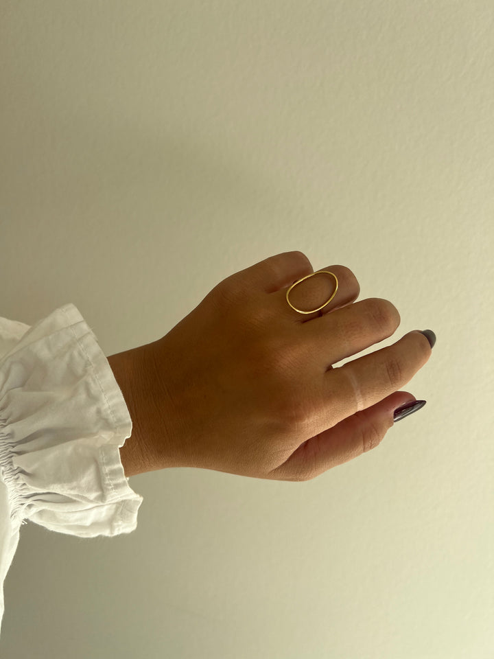 OPEN OVAL RING