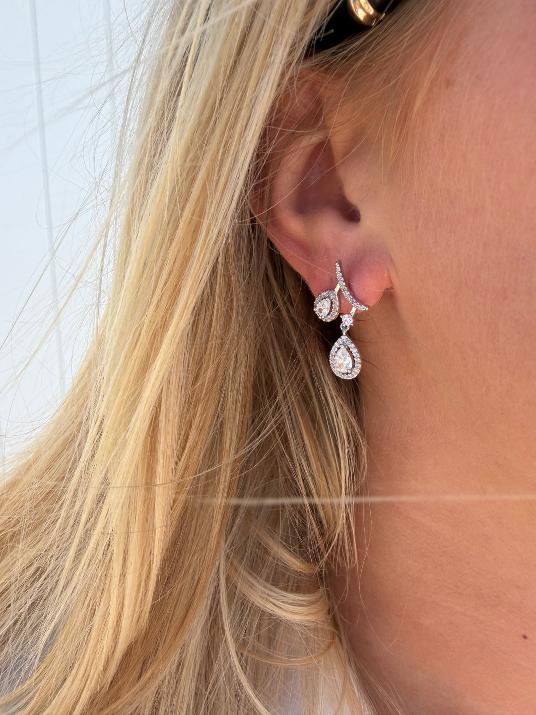 SERAPHINA DROP EARSTUD