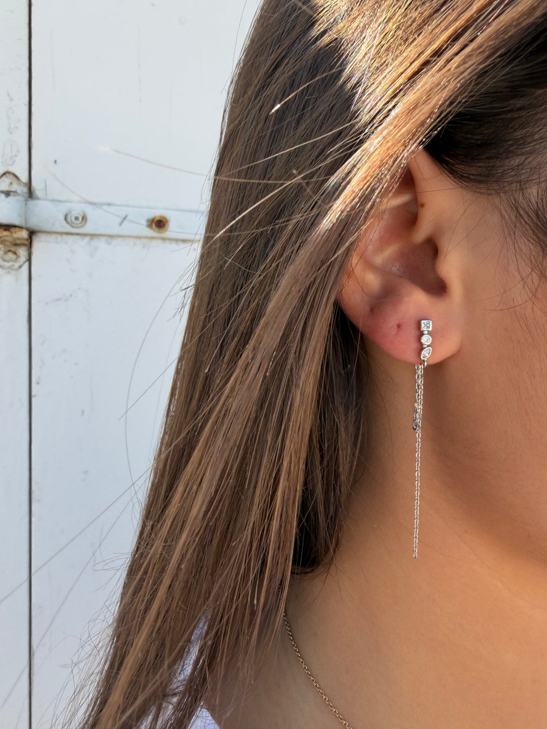 LONG ELEGANT TRIPLE STONE STUD CHAIN SILVER