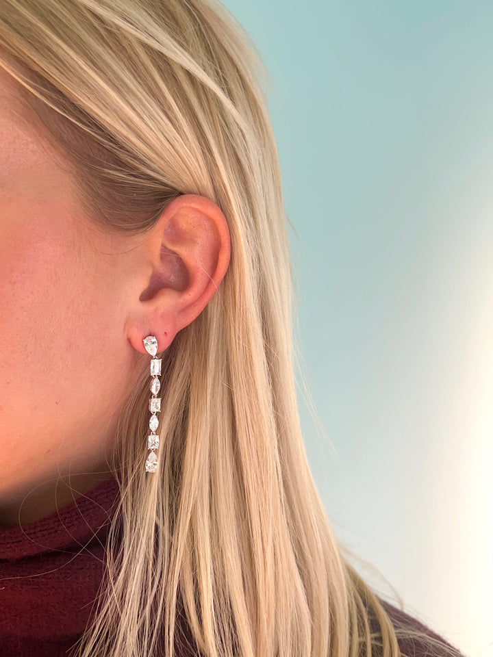 Laury Elegant Earrings Silver Set