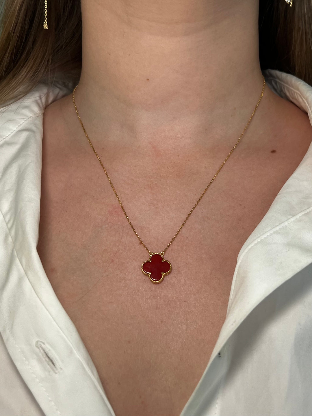 Rouge Élégance Necklace