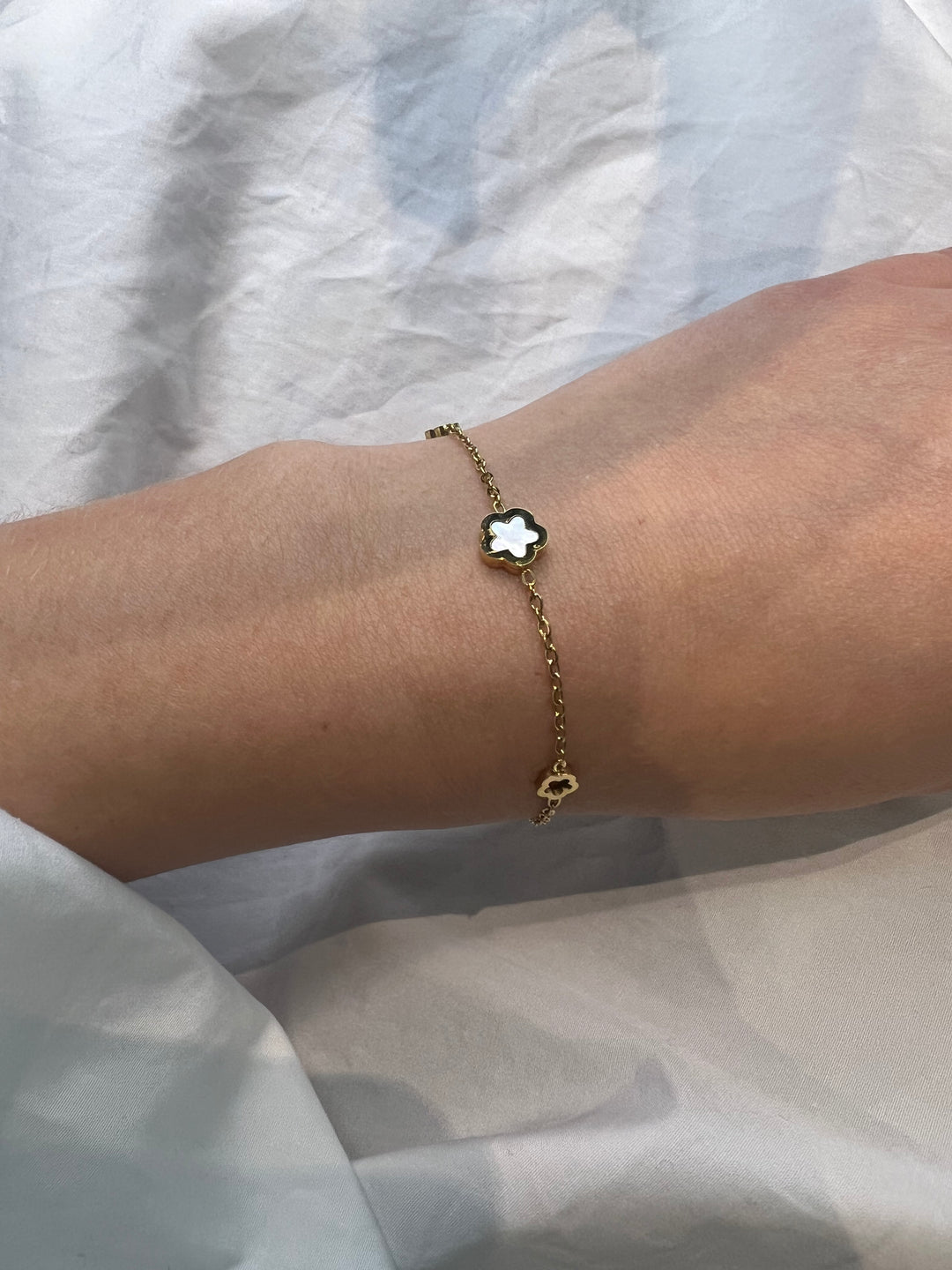 Soft Ivory Clover Bracelet
