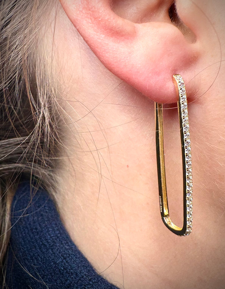 Big Essential Rectangle