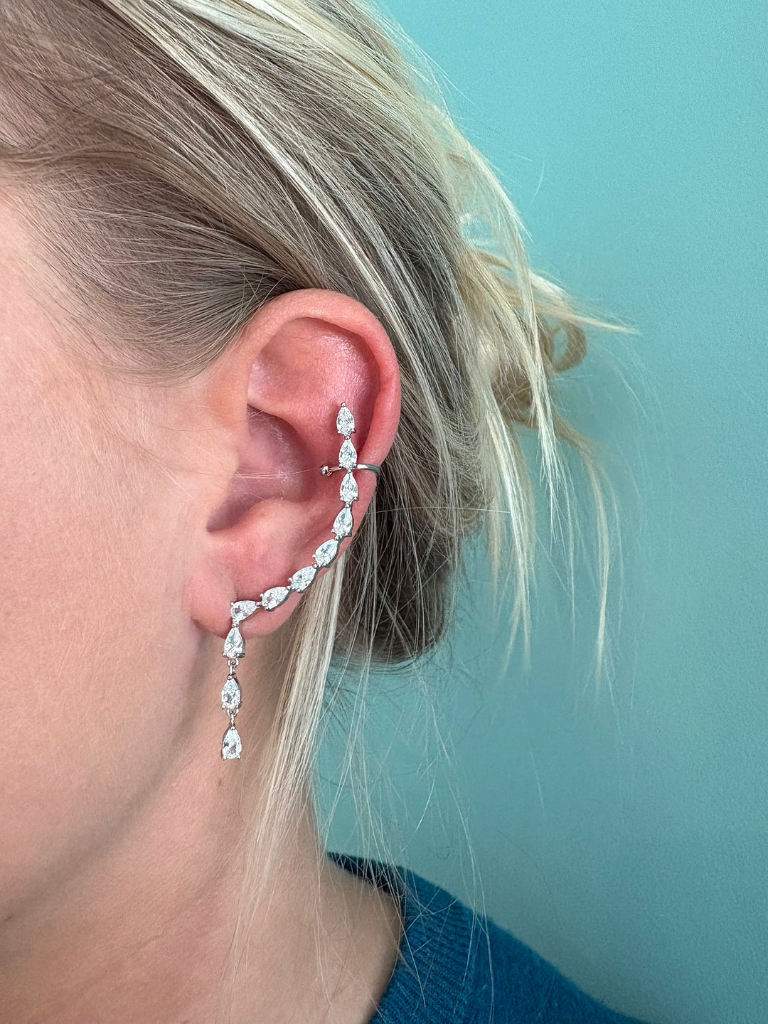 Oval Diamond Silver Earcuff